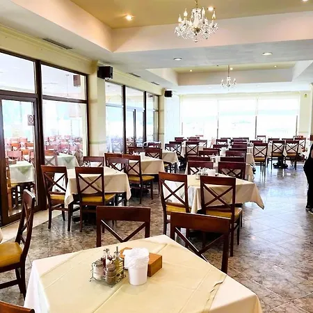 Complex Modern 4* Mamaia