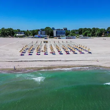 Complex Modern Mamaja