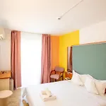 Complex Modern 4*