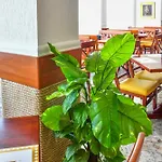 Complex Modern Hotel Mamaia