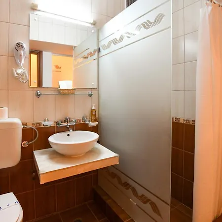 Complex Modern Szálloda