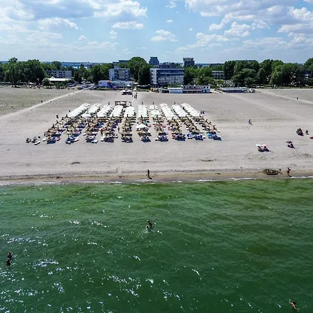 Complex Modern Hotel Mamaia